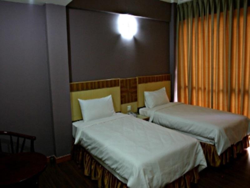 Oyo 89866 Houz Inn Бинтулу Екстериор снимка