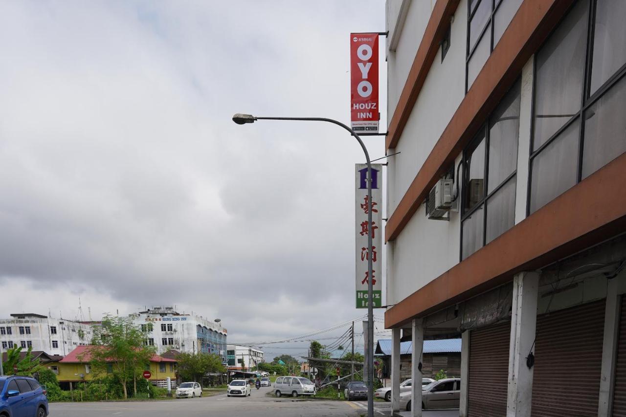 Oyo 89866 Houz Inn Бинтулу Екстериор снимка